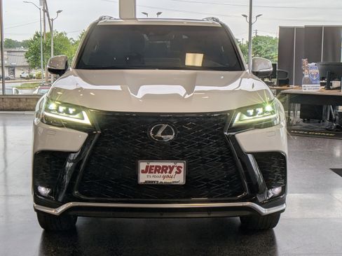 Used 2024 Lexus LX 600 F Sport AWD/4WD image 2