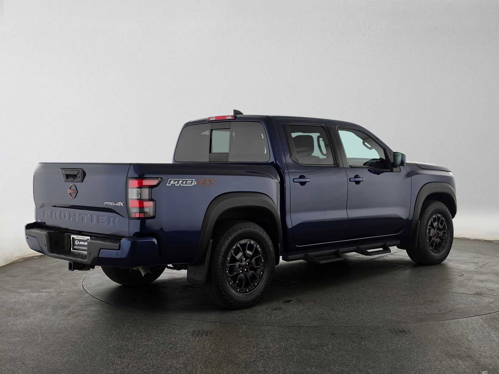 Used 2023 Nissan Frontier PRO-4X w/ Pro-4X Premium Package AWD/4WD image 3
