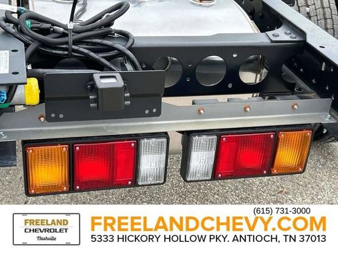 Used 2024 Chevrolet Low Cab Forward 5500HD RWD image 15
