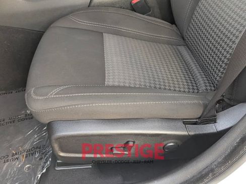 Used 2023 Dodge Charger SXT image 25