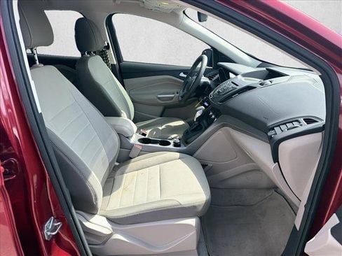 Used 2016 Ford Escape SE FWD image 25
