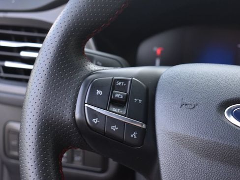 Used 2024 Ford Escape ST-Line AWD/4WD image 15