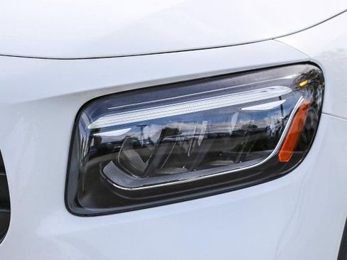 New 2025 Mercedes-Benz GLB 35 AMG 4MATIC image 7