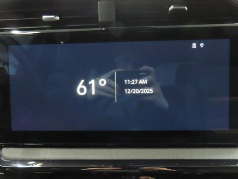 Used 2025 GMC Sierra 1500 AT4 image 13