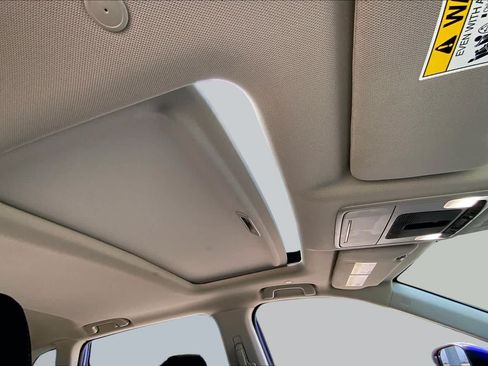 Used 2025 Honda CR-V EX image 14
