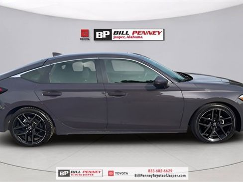 Used 2022 Honda Civic Sport Touring image 6