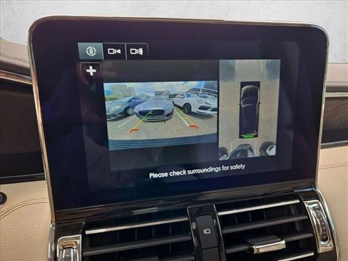 Used 2019 Lincoln Navigator Reserve w/ Cargo Package AWD/4WD image 10