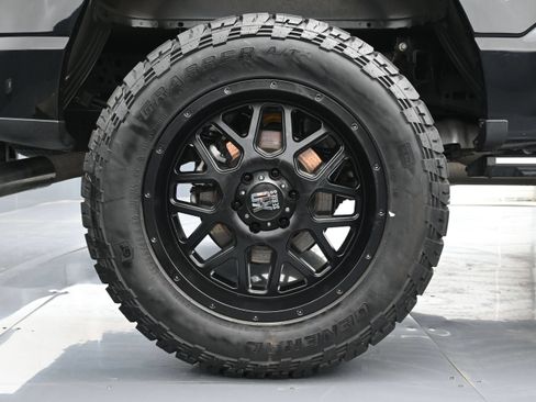 Used 2023 Ford F150 Lariat w/ Equipment Group 502A High AWD/4WD image 18