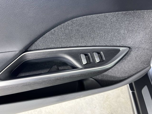 Used 2024 Lucid Air Touring AWD/4WD image 21