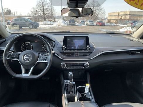 Certified 2024 Nissan Altima 2.5 SR image 12