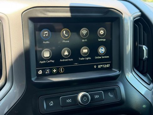 Used 2019 Chevrolet Silverado 1500 Custom Trail Boss w/ Custom Convenience Package AWD/4WD image 4