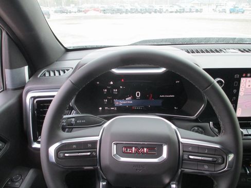 New 2026 GMC Canyon Elevation w/ Convenience Package image 18