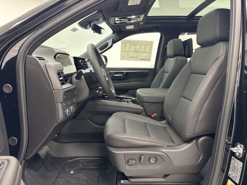 New 2026 Chevrolet Suburban Z71 w/ Z71 Off-Road Package AWD/4WD image 25