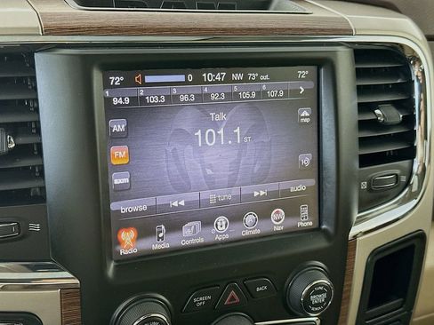 Used 2016 RAM 1500 Laramie w/ Convenience Group AWD/4WD image 17