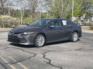 Used 2021 Toyota Camry LE video 1