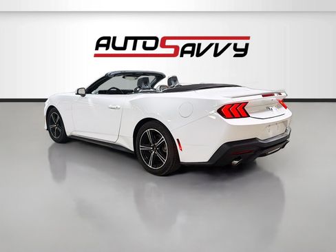 Used 2024 Ford Mustang Premium RWD image 5