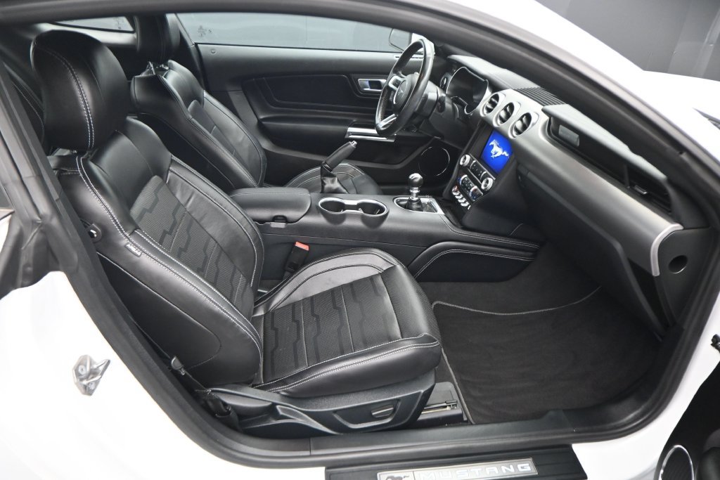 Used 2022 Ford Mustang GT Premium w/ Equipment Group 401A RWD image 7