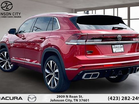Used 2024 Volkswagen Atlas Cross Sport SEL Premium R-Line AWD/4WD image 13