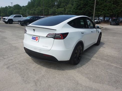Used 2022 Tesla Model Y Performance AWD/4WD image 29