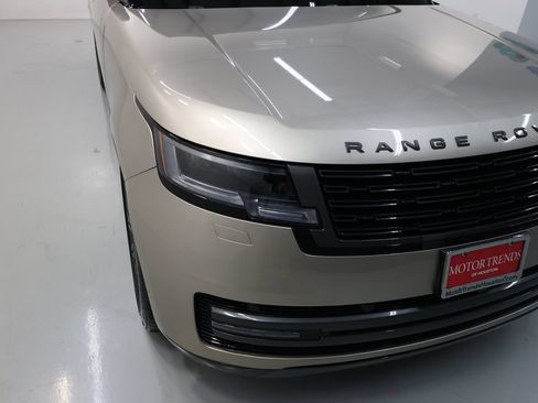 Used 2025 Land Rover Range Rover Long Wheelbase SE AWD/4WD image 69