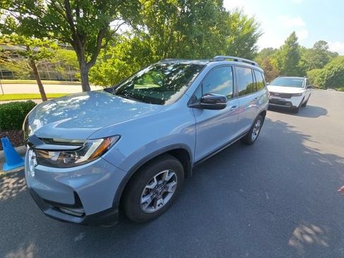 Used 2022 Honda Passport TrailSport image 3