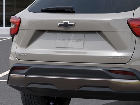 New 2026 Chevrolet Trax ACTIV FWD image 38
