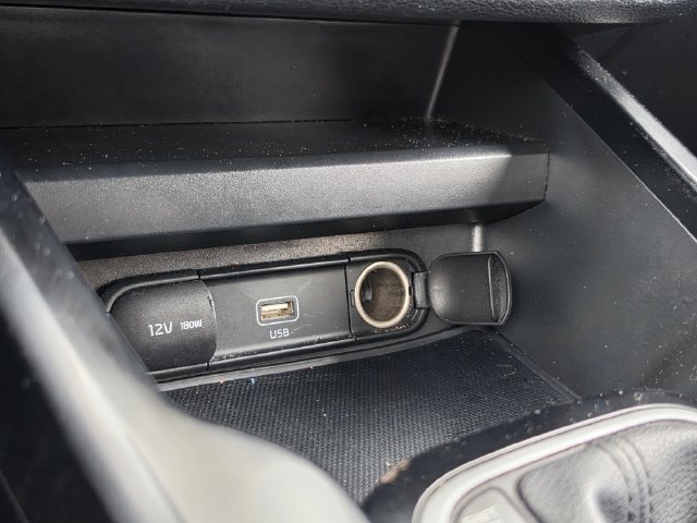 Used 2021 Kia Soul LX FWD image 25