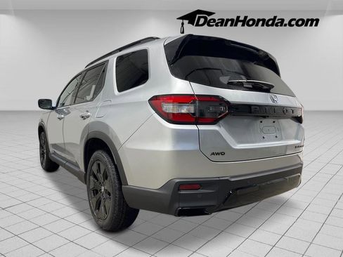 New 2026 Honda Pilot Black Edition image 3
