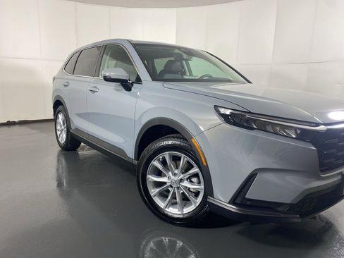 Used 2025 Honda CR-V EX-L image 4