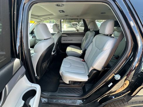Used 2021 Hyundai Palisade SEL w/ Premium Package image 24