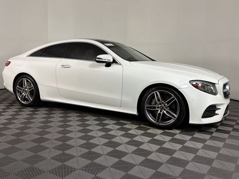 Used 2018 Mercedes-Benz E 400 Coupe image 5