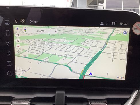 Used 2025 Chevrolet Equinox LT w/ Convenience Package II image 5