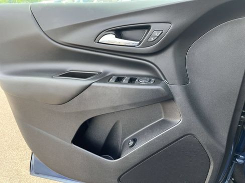Used 2024 Chevrolet Equinox LT w/ LPO, Floor Liner Package FWD image 13