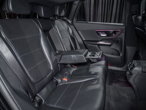 Certified 2025 Mercedes-Benz GLC 300 image 12