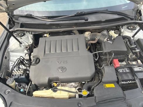 Used 2013 Toyota Avalon XLE Touring FWD image 37