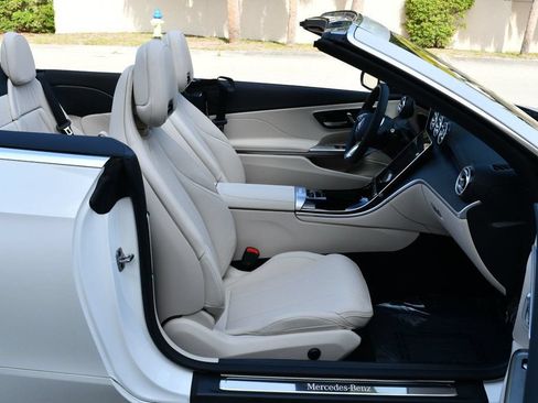 Used 2024 Mercedes-Benz CLE 300 4MATIC Cabriolet image 63