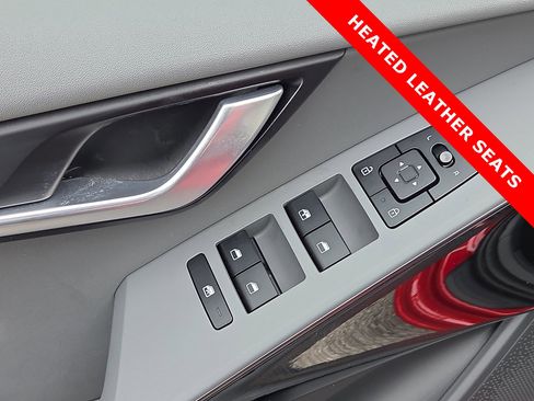 Used 2025 Kia Niro EX image 13