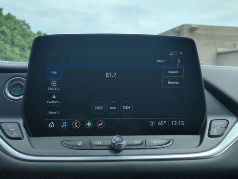 Used 2025 Chevrolet Blazer LT FWD image 19