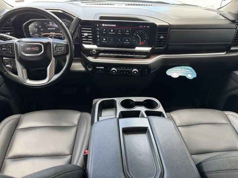 Used 2025 GMC Sierra 1500 SLT AWD/4WD image 17
