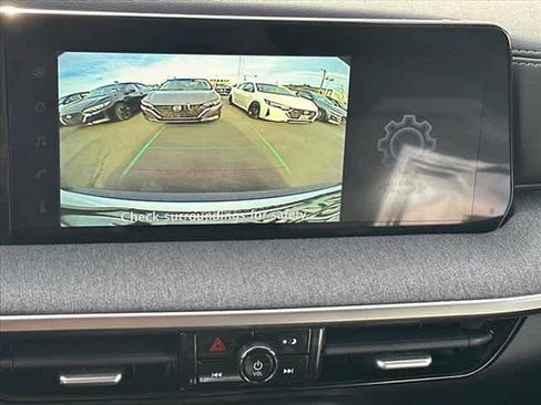 Used 2025 Nissan Kicks SV image 20