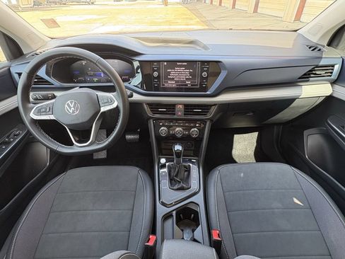 Used 2024 Volkswagen Taos SE FWD image 26