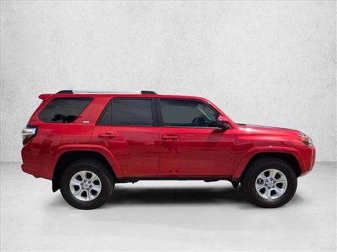 Certified 2024 Toyota 4Runner SR5 AWD/4WD image 4