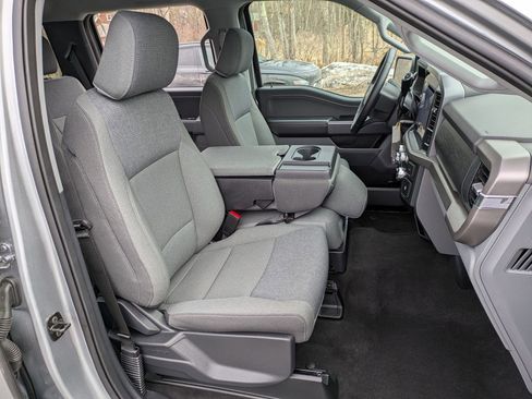 Used 2025 Ford F150 XLT w/ Equipment Group 301A Standard image 19