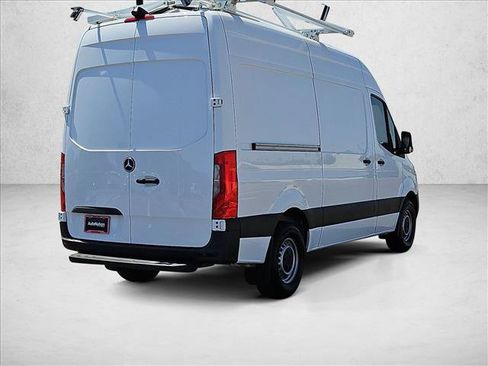 Used 2022 Mercedes-Benz Sprinter 2500 image 5