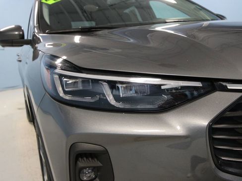 Used 2025 Ford Escape Platinum w/ Premium Technology Package image 38