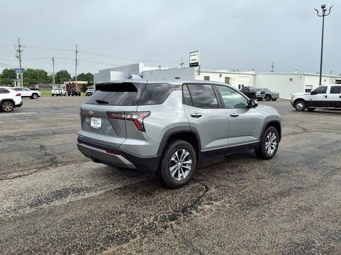 Used 2026 Chevrolet Equinox LT AWD/4WD image 17
