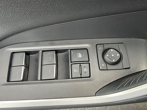 Certified 2025 Toyota RAV4 Limited AWD/4WD image 11