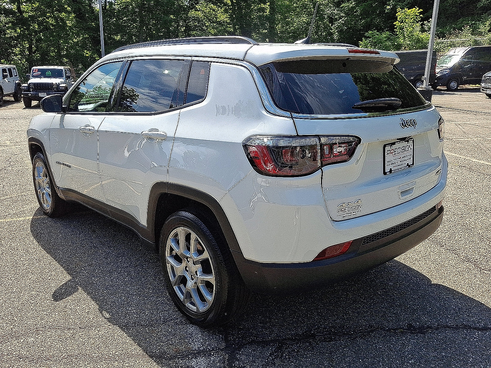 Certified 2023 Jeep Compass Latitude AWD/4WD image 5