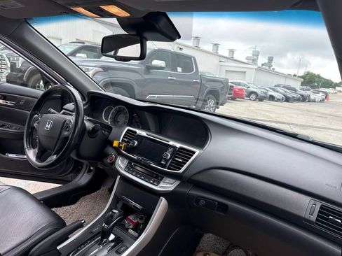 Used 2015 Honda Accord EX-L image 16