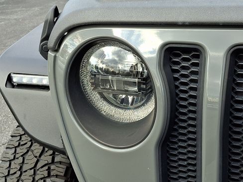 Used 2020 Jeep Wrangler Unlimited Sport S image 9